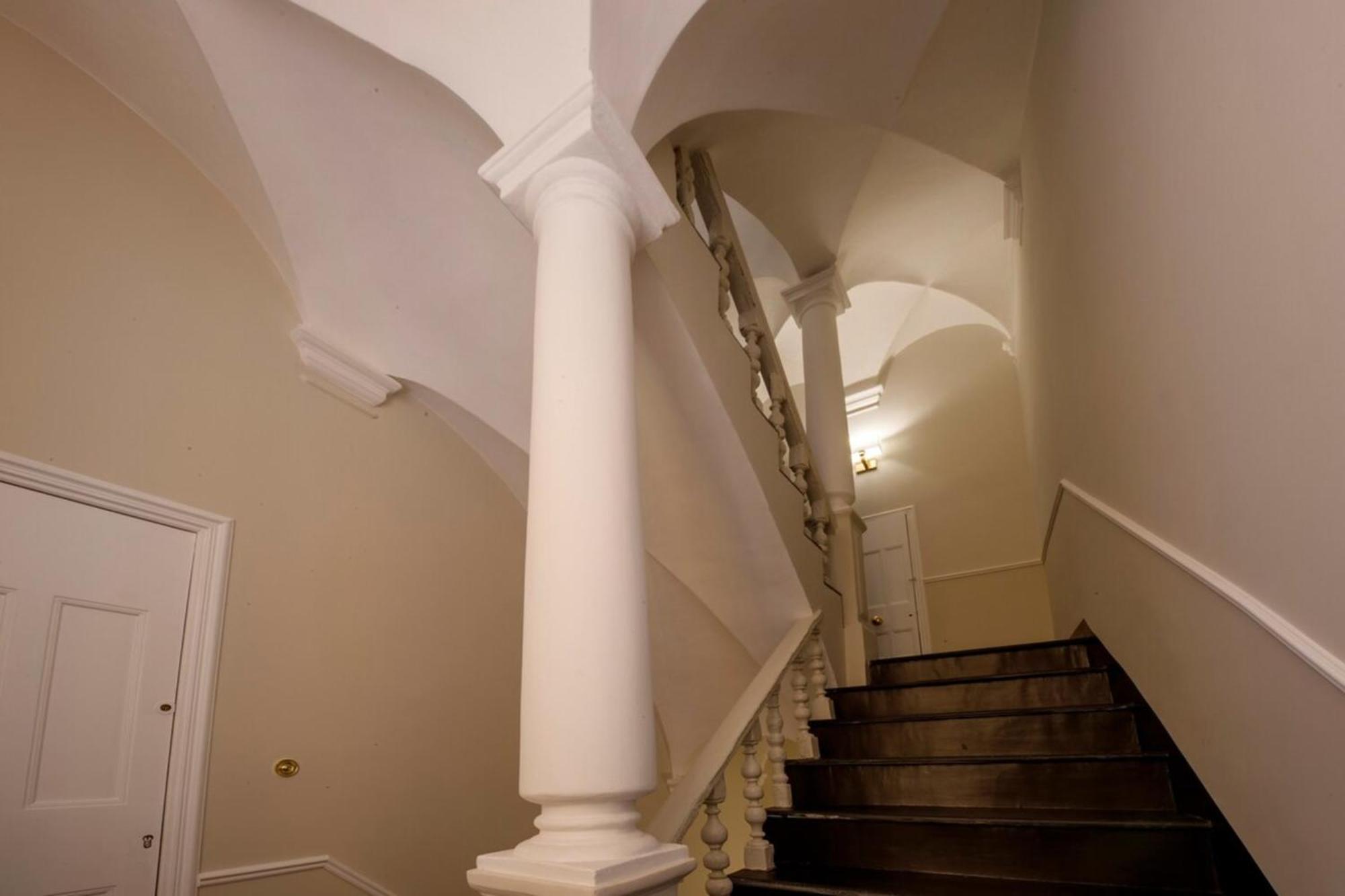 06A2 - Heart Of Old Nice Beautiful Renovated Apartment 외부 사진