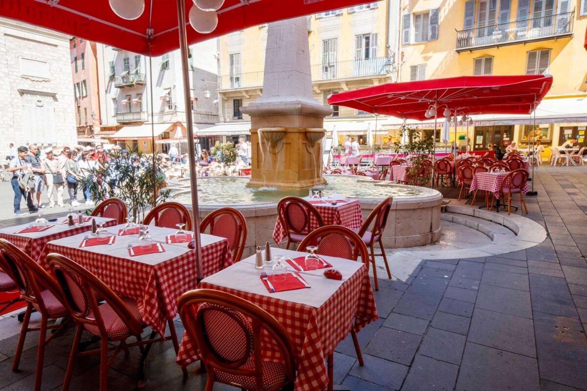 06A2 - Heart Of Old Nice Beautiful Renovated Apartment 외부 사진