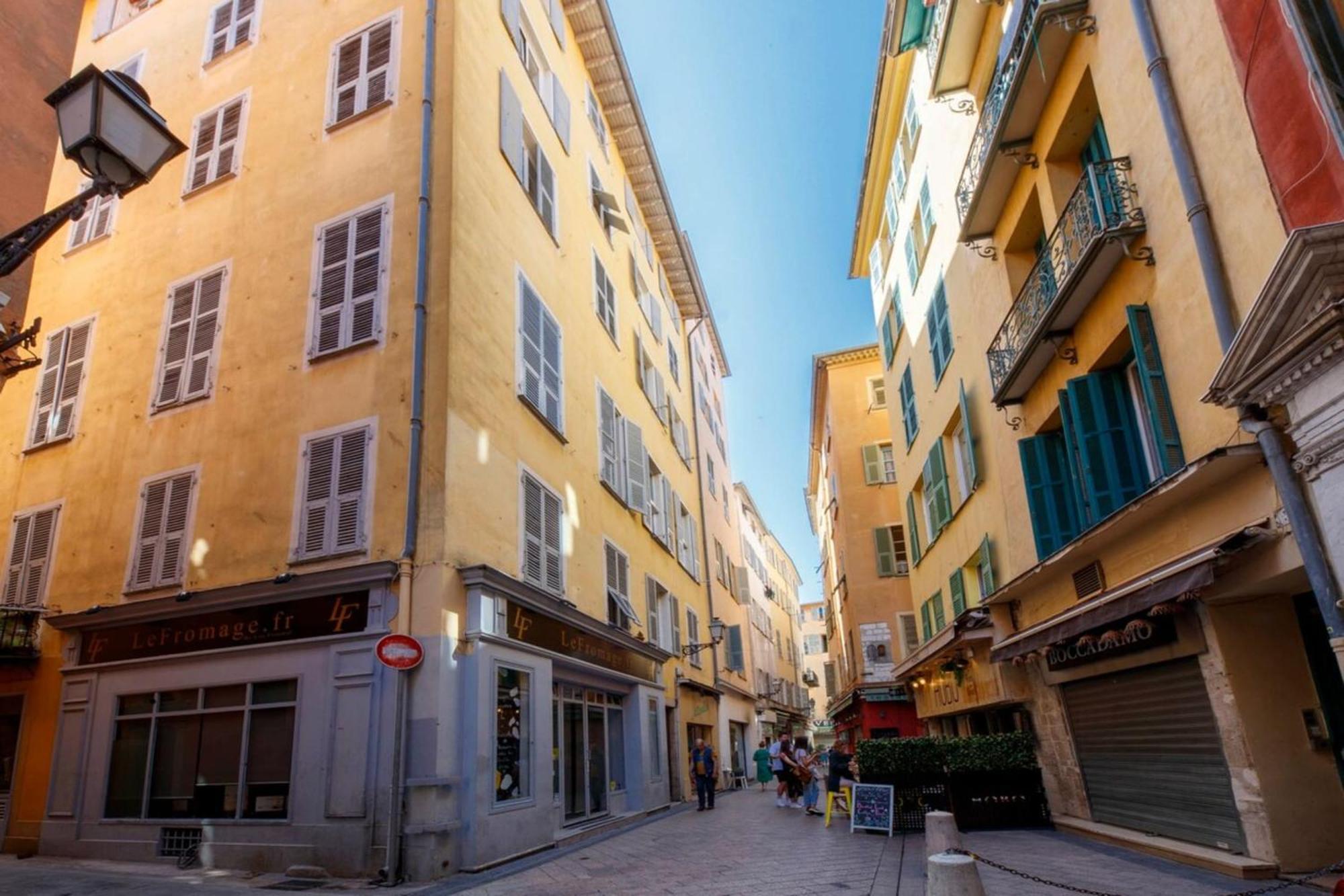 06A2 - Heart Of Old Nice Beautiful Renovated Apartment 외부 사진